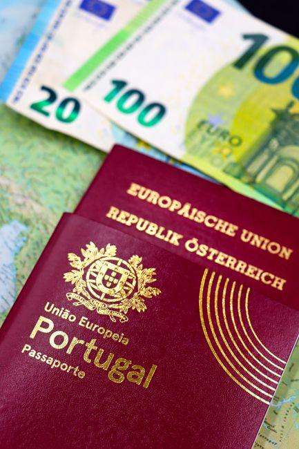 Beyond Borders: Journeys and Dilemmas in Choosing Investment Citizenship Countries 1 Weighing Opportunity Against Uncertainty in Investment Citizenship