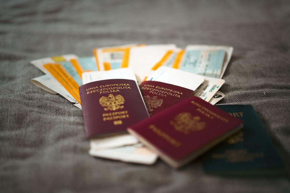 Optimizing Immigration Process Workflow: Technical Specifications, Performance Metrics, and Selection Criteria Analysis 2 Evaluating Performance Metrics and Design Constraints in Immigration Workflow Optimization