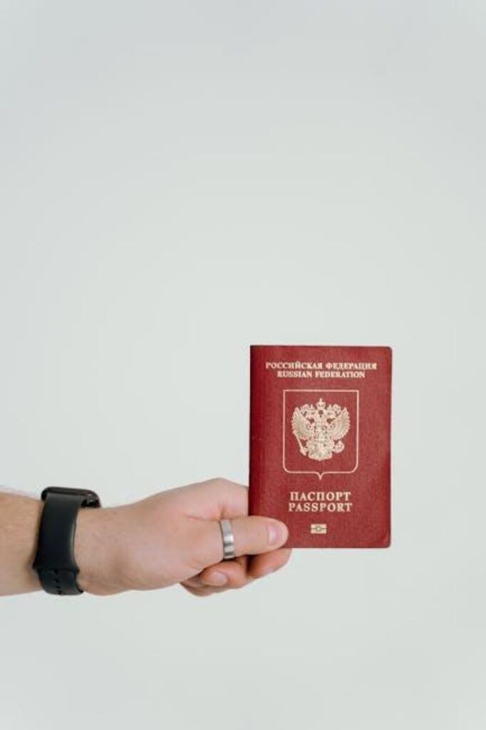 When Expertise Fails: Rethinking the Role of Immigration Specialists in Policy Debates