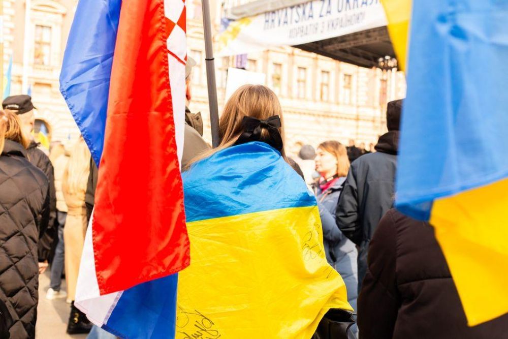 Understanding Multi-Nationality: What It Means, Benefits, and How to Navigate Your Rights